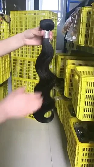 Fasci di capelli umani con estensione dell'onda del corpo Fasci di tessuto dei capelli vergini brasiliani al 100% non trattati Estensioni dei capelli grezzi naturali Fasci di capelli dell'onda del corpo